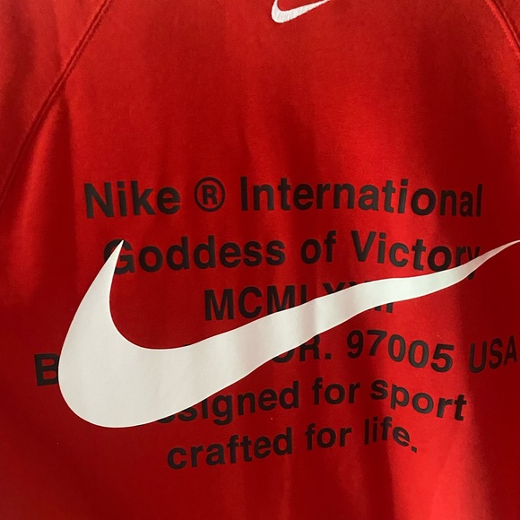 Brand new Nike crew neck sweatshirt - Picture 3 of 5